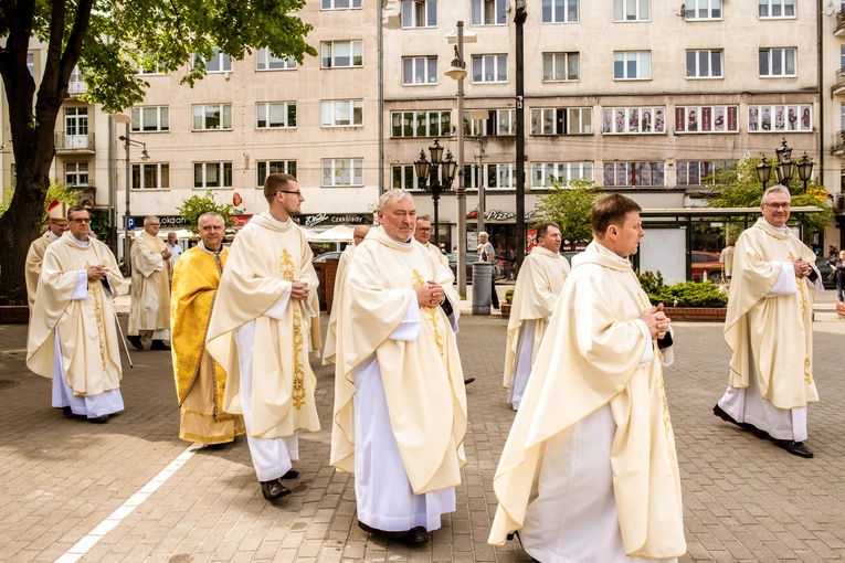 Rekonsekracja gdyńskiej bazyliki