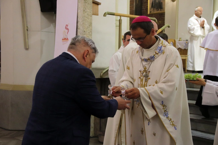 Odpust ku czci Matki Bożej Łaskawej w kościele franciszkanów