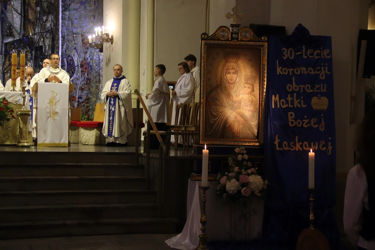 Odpust ku czci Matki Bożej Łaskawej w kościele franciszkanów