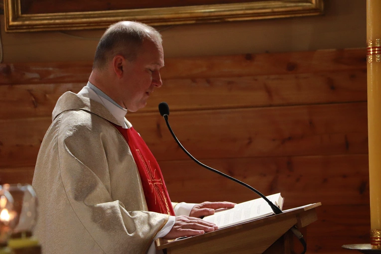 Poświęcenie chorągwi procesyjnej w Słupi
