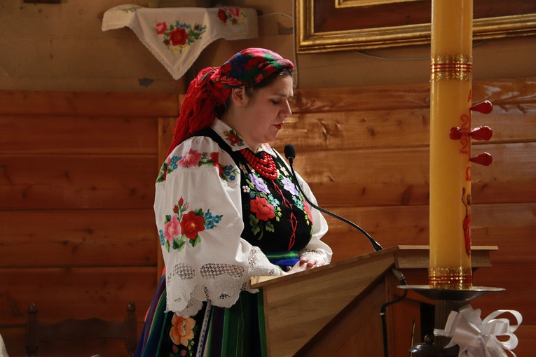 Poświęcenie chorągwi procesyjnej w Słupi