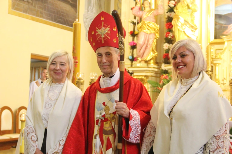 Uszew. 200 lat od konsekracji kościoła