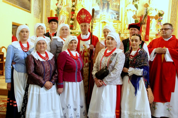 Uszew. 200 lat od konsekracji kościoła