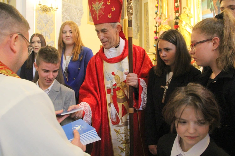 Uszew. 200 lat od konsekracji kościoła