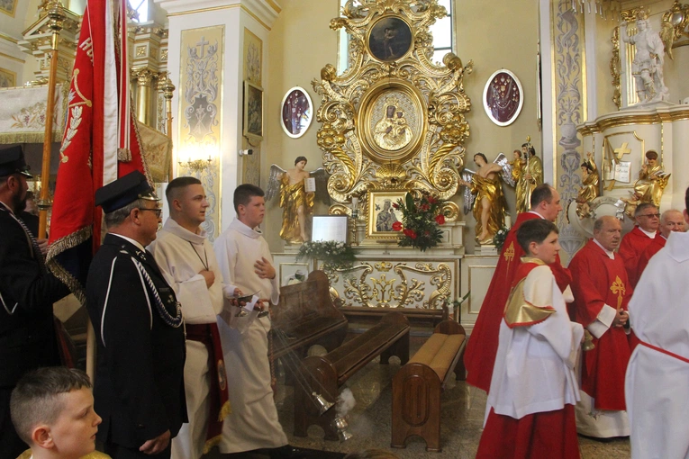 Uszew. 200 lat od konsekracji kościoła