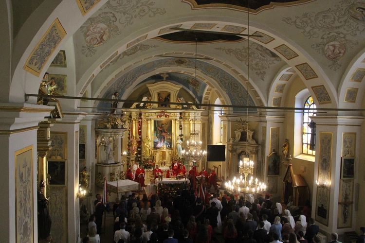 Uszew. 200 lat od konsekracji kościoła