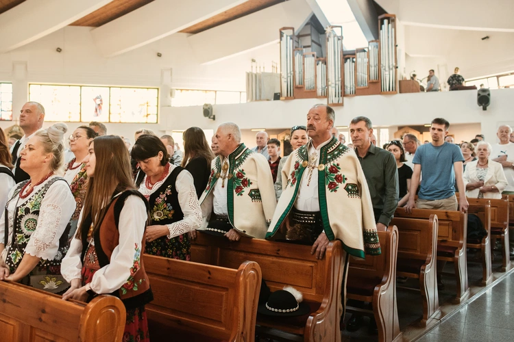 Poświęcenie konfesjonałów u bł. Doroty