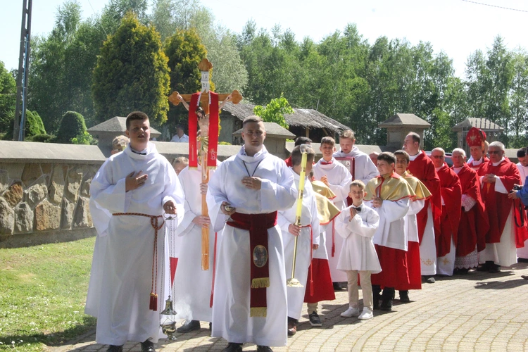 Uszew. 200 lat od konsekracji kościoła