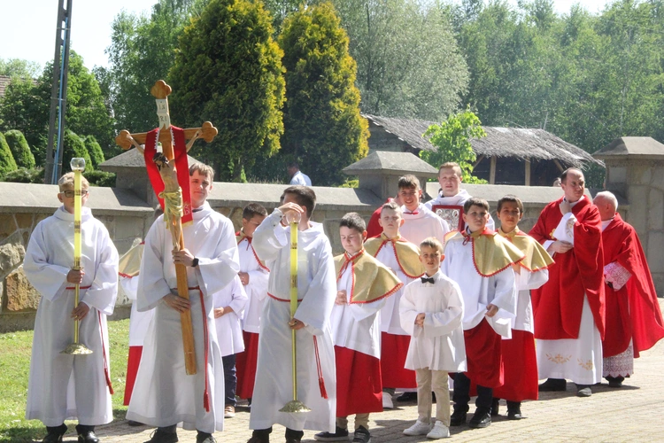 Uszew. 200 lat od konsekracji kościoła
