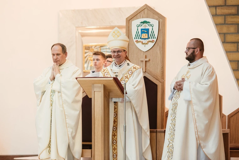 Poświęcenie konfesjonałów u bł. Doroty