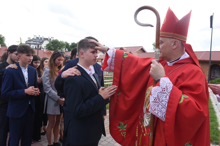 Bierzmowanie w Szczepanowie 2024