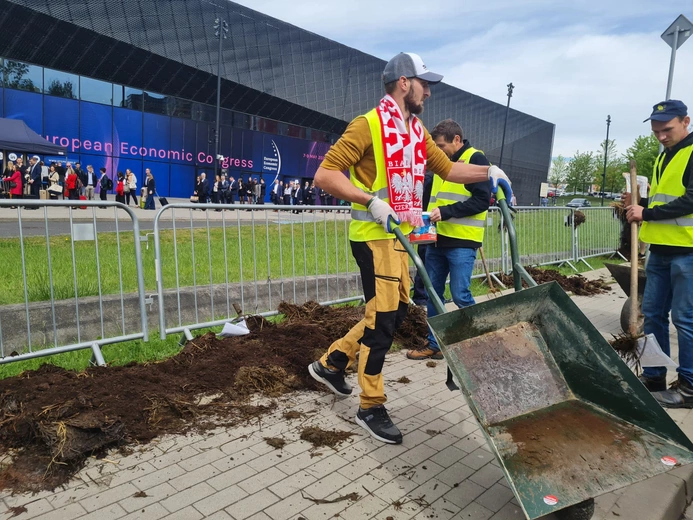 Protest rolników 1. dnia Europejskiego Kongresu Gospodarczego w Katowicach