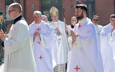 	Mszy św. w intencji ojczyzny przewodniczył bp Janusz Ostrowski, biskup pomocniczy archidiecezji warmińskiej.