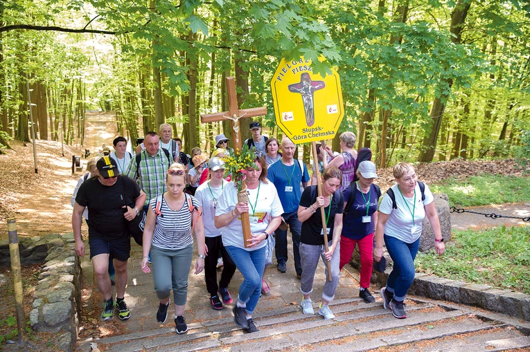 Pielgrzymi ze Słupska wędrowali po raz 31., a z Białogardu i Świdwina powrócili na szlak.