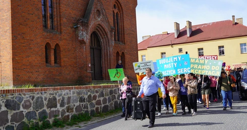 Rozpoczęli Mszą Świętą i wyruszyli 