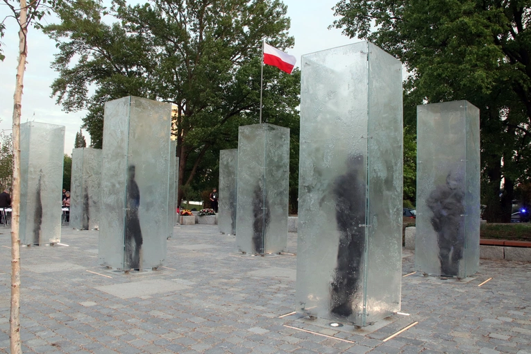 Odsłonięcie pomnika Żołnierzy Wyklętych we Wrocławiu