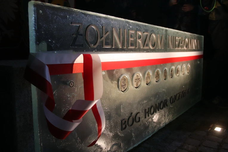 Odsłonięcie pomnika Żołnierzy Wyklętych we Wrocławiu