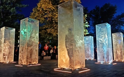 Pomnik Żołnierzy Wyklętych we Wrocławiu - o tym, czego inni nie napiszą. Relacja alternatywna