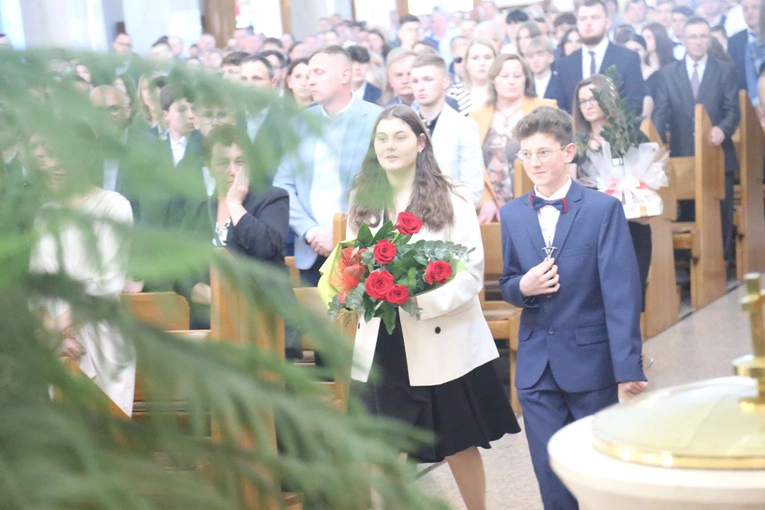 Bierzmowanie w Łękach Górnych