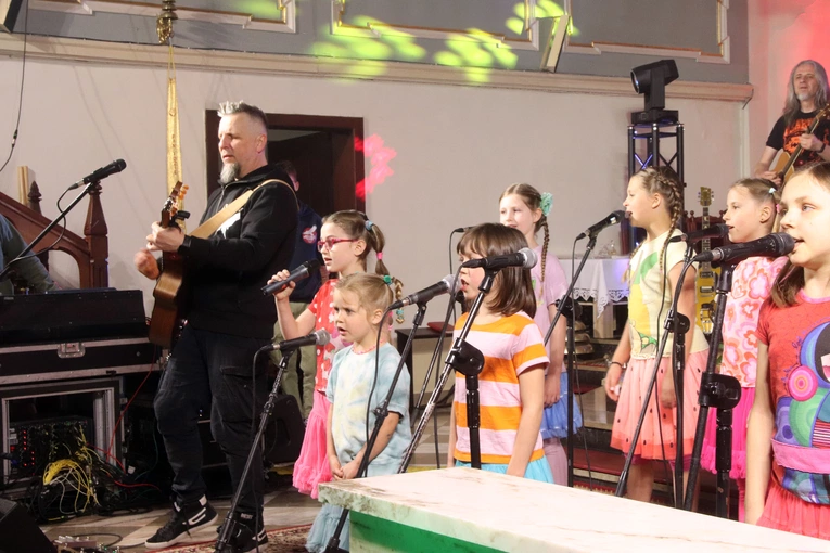 Koncert Arki Noego w Miliczu, zorganizowany przez MSPDiON