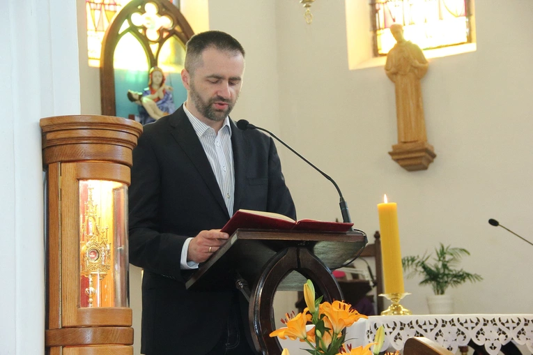 Msza pogrzebowa śp. ks. kan. Jana Wszołka