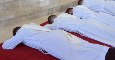 Odezwa w związku ze święceniami kapłańskimi