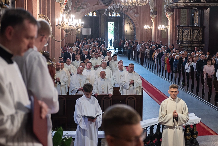 Święcenia diakonatu