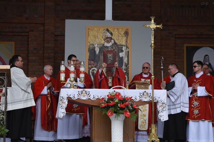 Abp Jędraszewski w Szczepanowie