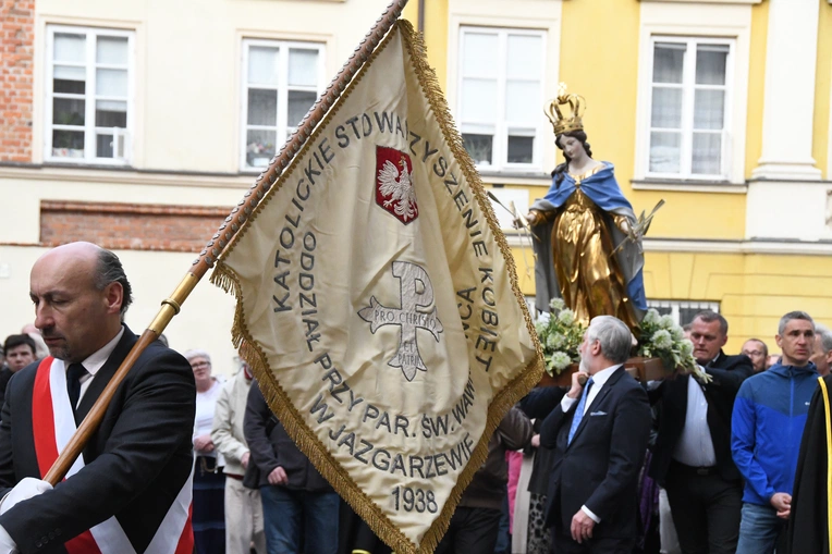 Procesja z zabytkową figurą Matki Bożej Łaskawej