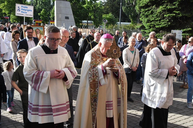 Peregrynacja relikwii bł. Ulmów w diecezji warszawsko-praskiej