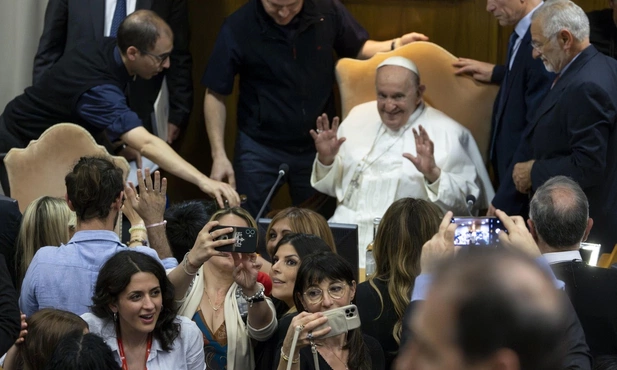 Franciszek: My, Kościół, jesteśmy ciałem, które Jezus, wstąpiwszy do nieba, pociąga ze sobą