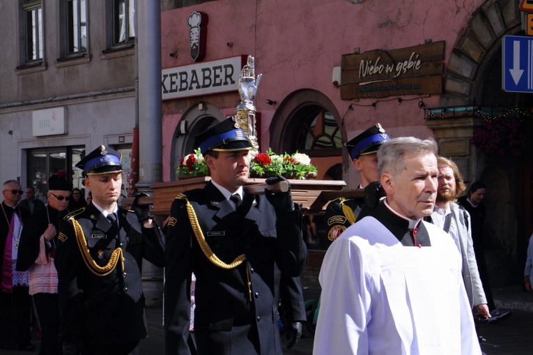 Procesja z Wawelu na Skałkę 2024