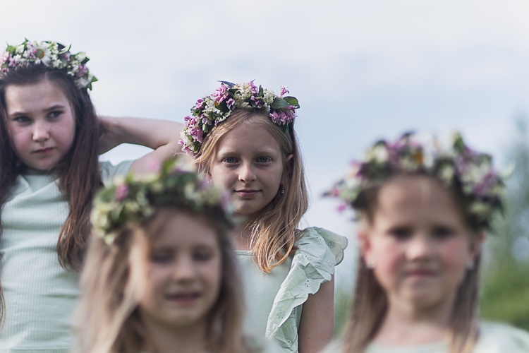 Na planie teledysku "Być jak Ty" scholi wNIEBOgłosy