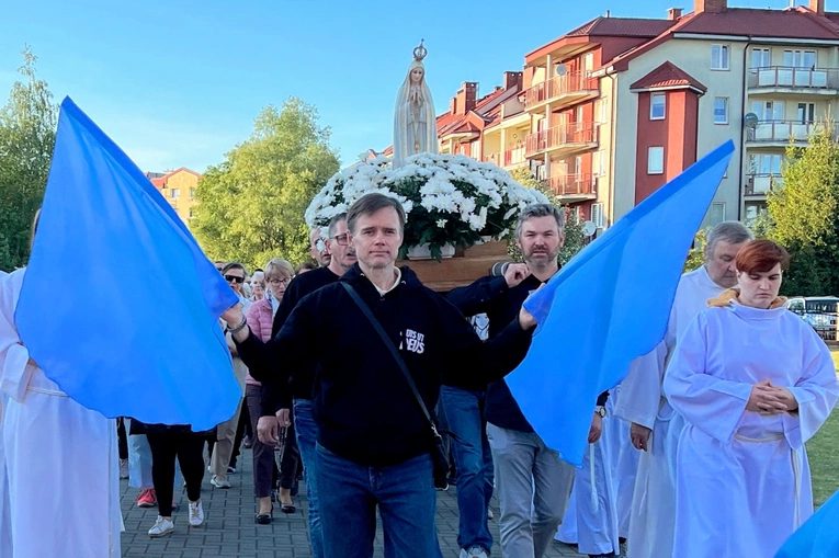 Maryja prosi: "Odmawiajcie Różaniec!"