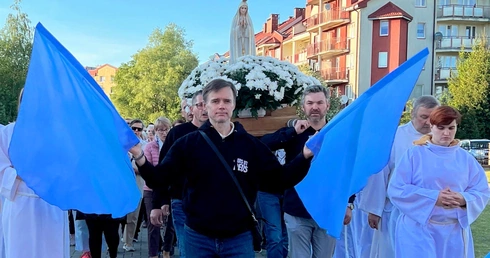 Maryja prosi: "Odmawiajcie Różaniec!"