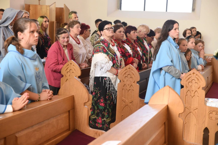 Ołtarz Matki Bożej w Bystrej