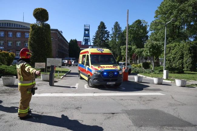 Nie żyje górnik poszukiwany po wtorkowym wstrząsie w kopalni Mysłowice-Wesoła