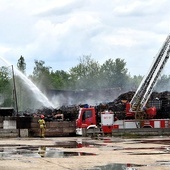 Siemianowice Śląskie. Prokuratura rozpoczęła śledztwo w sprawie pożaru na składowisku odpadów