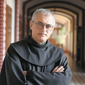 Ojciec Massimo Fusarelli został wybrany na generała całego zakonu podczas kapituły generalnej w Rzymie 13 lipca 2021 roku.Jest 121. następcą św. Franciszka.