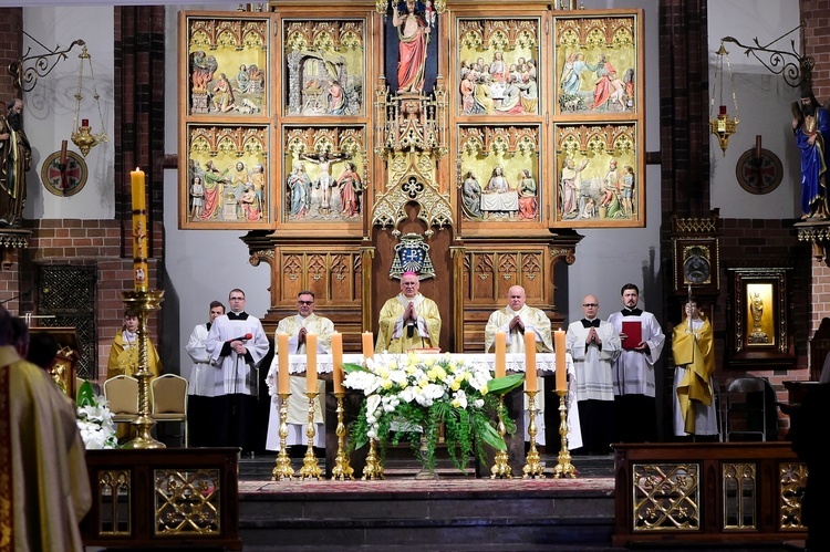 Święcenia diakonatu - konkatedra św. Jakuba w Olsztynie