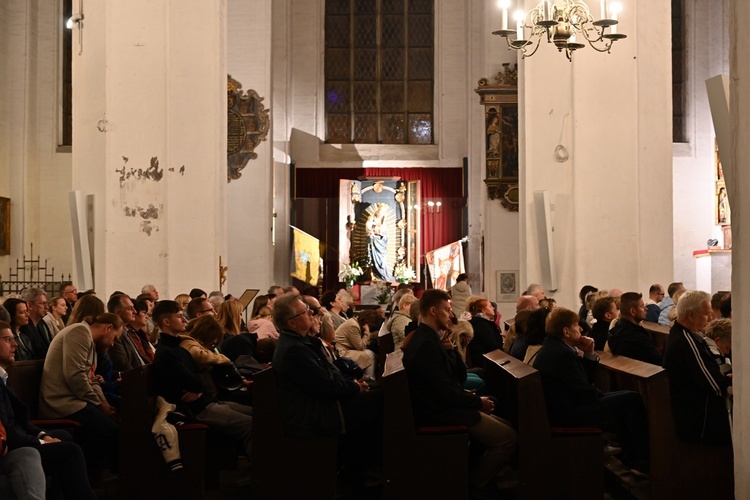 Wigilia Pięćdziesiątnicy w bazylice Mariackiej