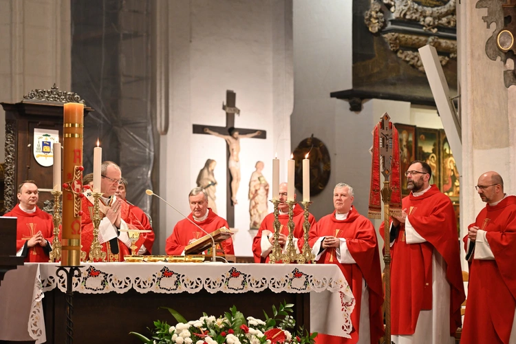 Wigilia Pięćdziesiątnicy w bazylice Mariackiej