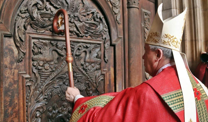 Synod otwarty! "Duchu Święty przyjdź i odnów oblicze tej diecezji"