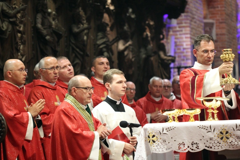 Otwarcie II Synodu Archidiecezji Wrocławskiej - cz. 3