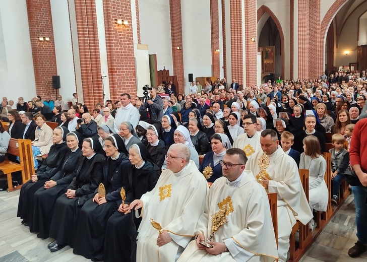 Otwarcie II Synodu Archidiecezji Wrocławskiej - cz. 3