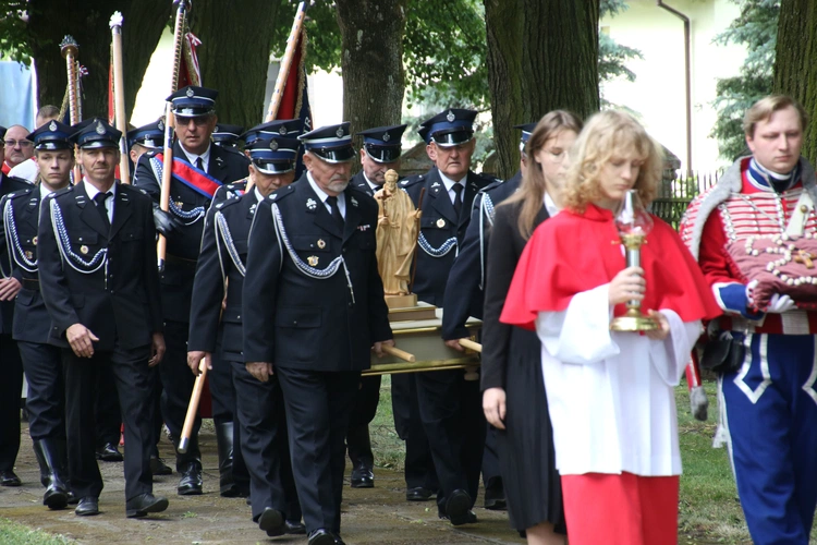 Sikórz. Wprowadzenie relikwii św. Andrzeja Boboli