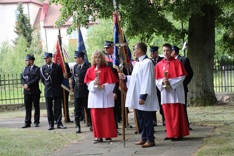 Sikórz. Wprowadzenie relikwii św. Andrzeja Boboli