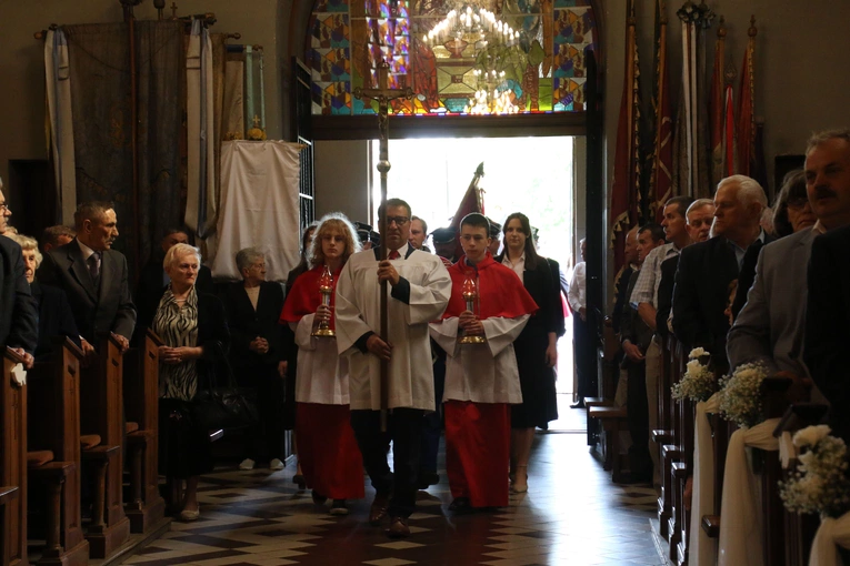 Sikórz. Wprowadzenie relikwii św. Andrzeja Boboli