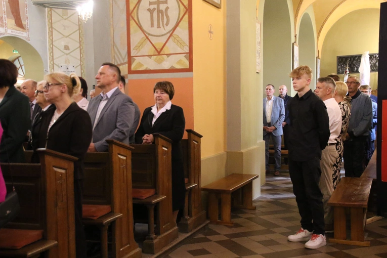 Sikórz. Wprowadzenie relikwii św. Andrzeja Boboli