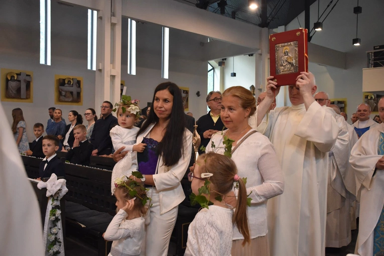 Msza św. z wprowadzeniem relikwii bł. rodziny Ulmów